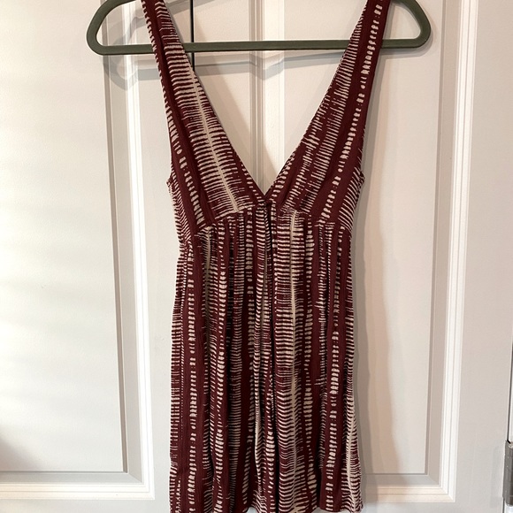 Women’s Deep V Sleeveless Romper - Picture 2 of 3